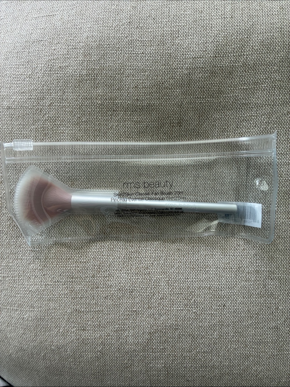 RMS Beauty Fan Brush